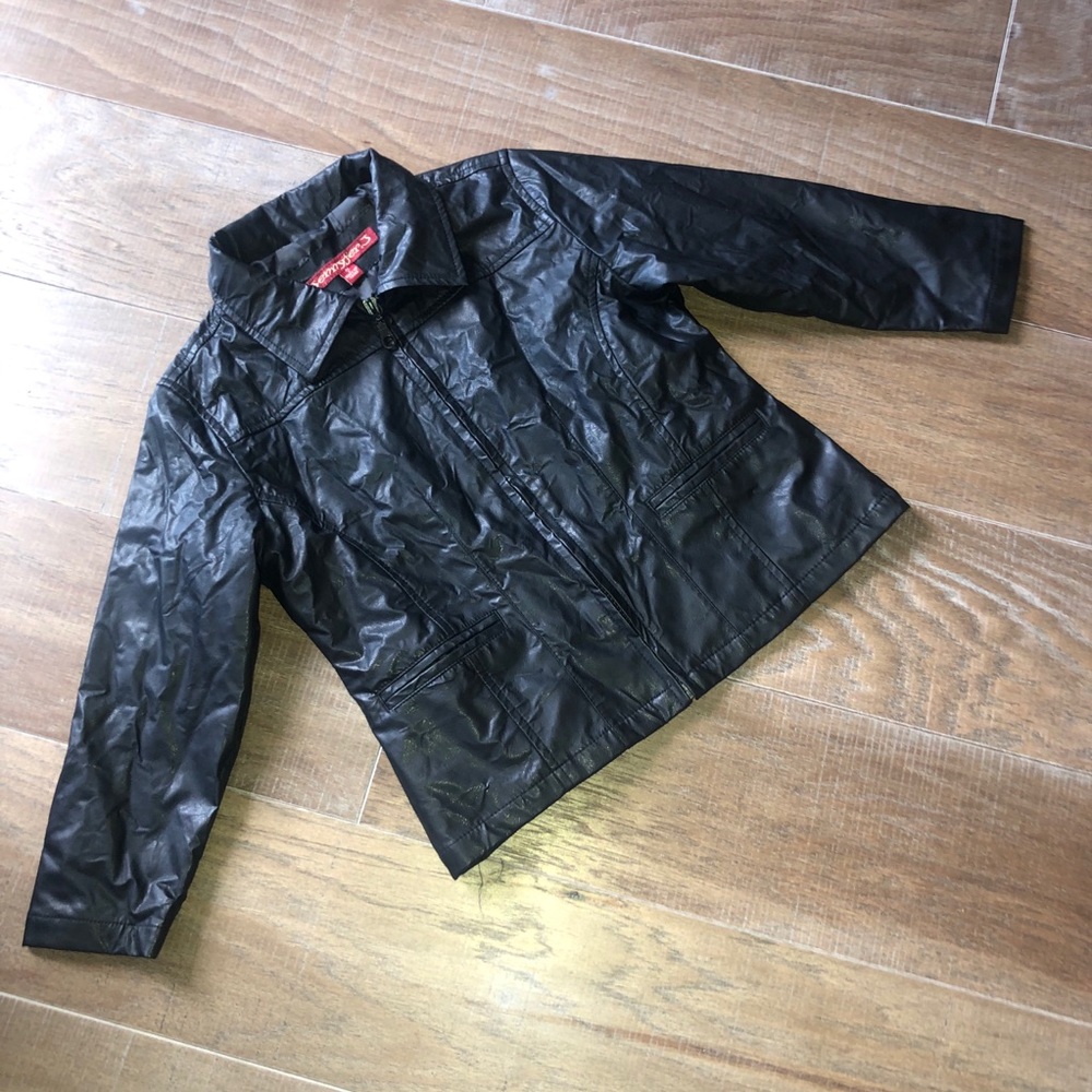 Young girls “like leather” jacket